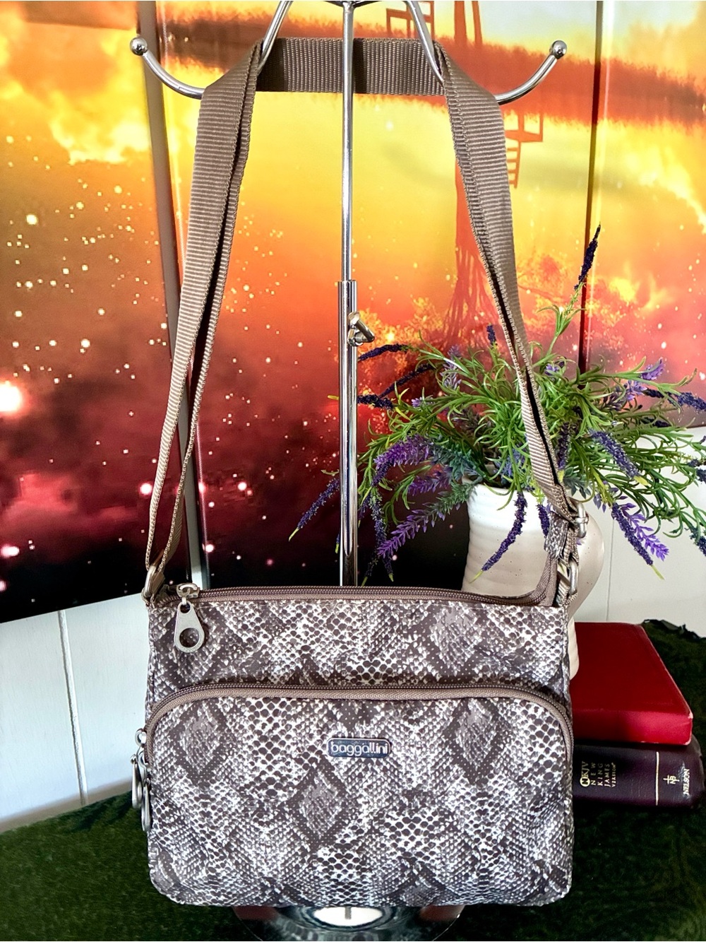 Baggallini Joey Crossbody